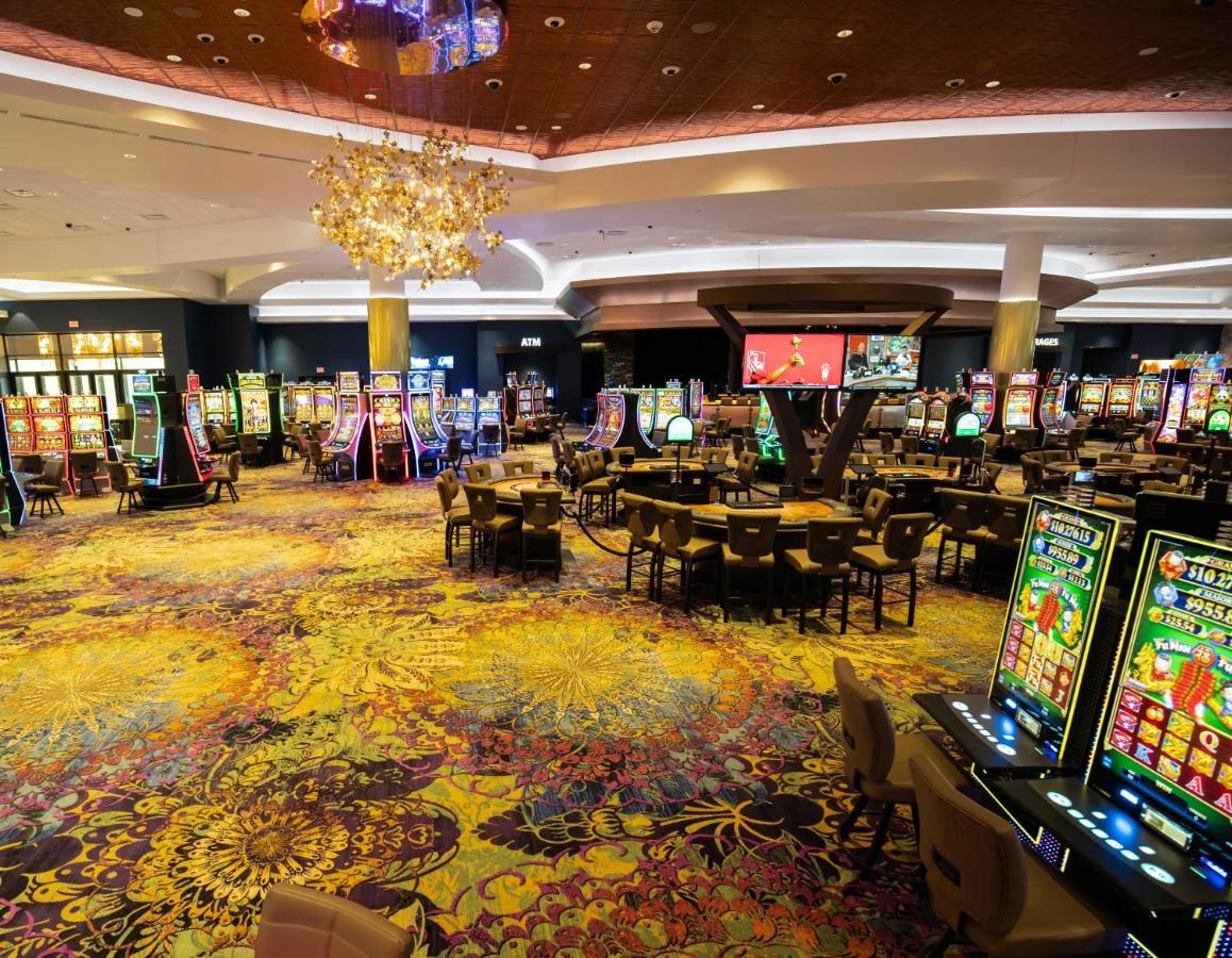Walker'S Bluff Casino Resort Карбондейл Экстерьер фото
